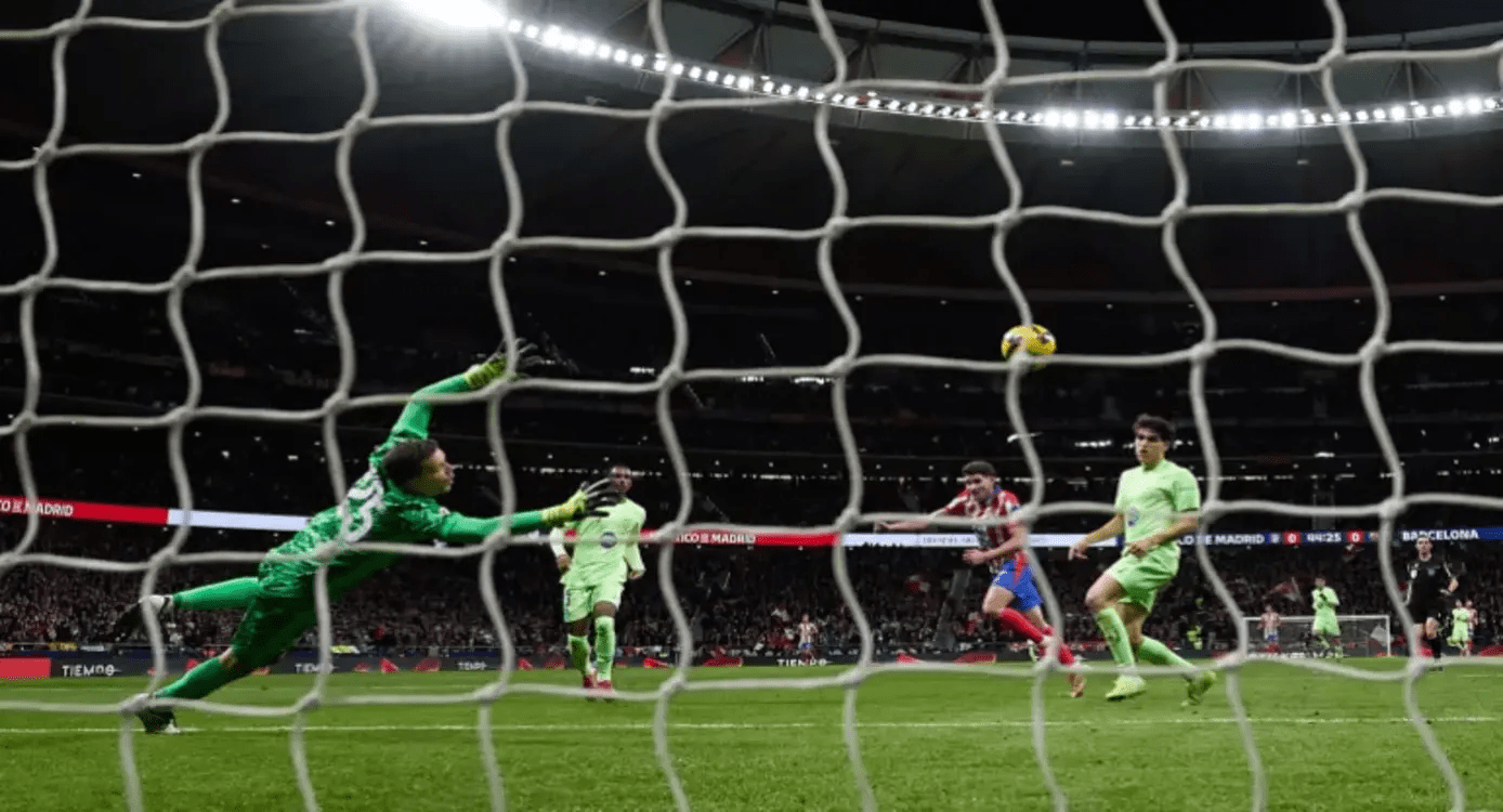 Barcelona Stages Stunning Late Comeback to Overcome Atletico Madrid 4-2 and Regain LaLiga Lead