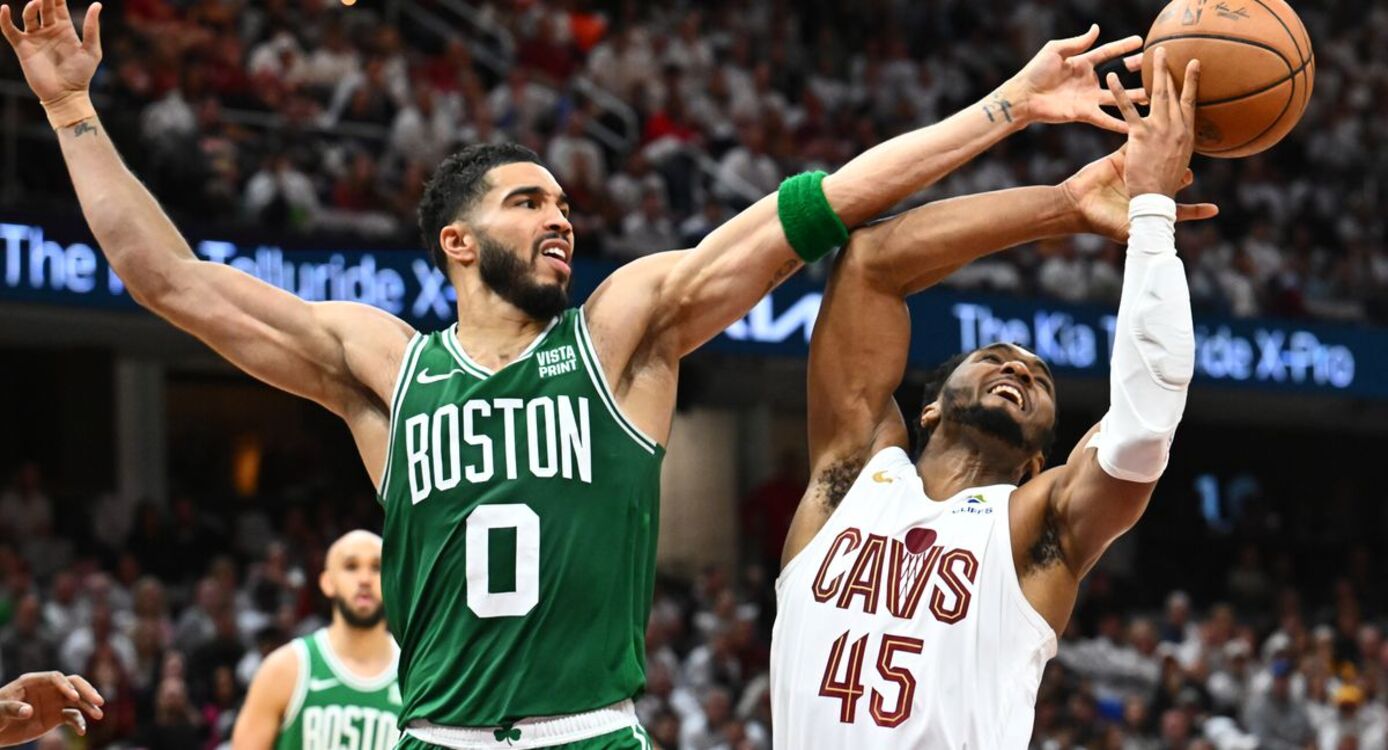 Cavs and Celtics Battle for Top Seed in NBA Eastern Conference 
